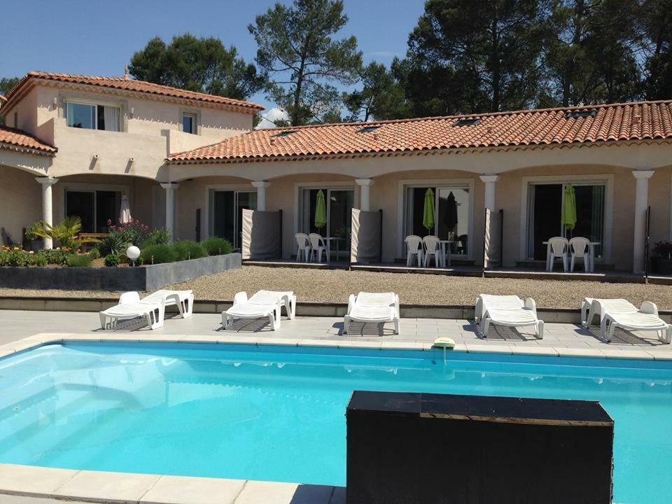 Villa Des Soleils Sillans-la Cascade Exterior photo