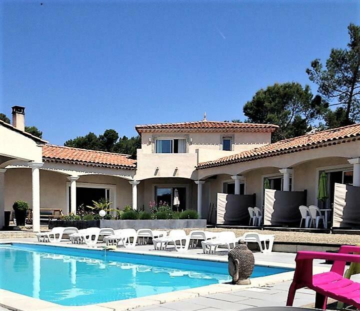 Villa Des Soleils Sillans-la Cascade Exterior photo